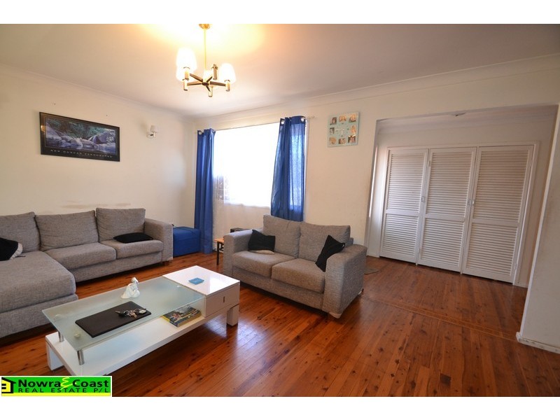 11 Greenwell Point Road, Nowra NSW 2541