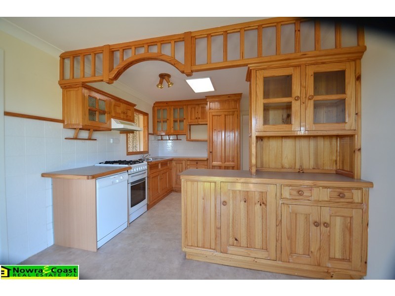 31 Crookhaven Drive, Greenwell Point NSW 2540