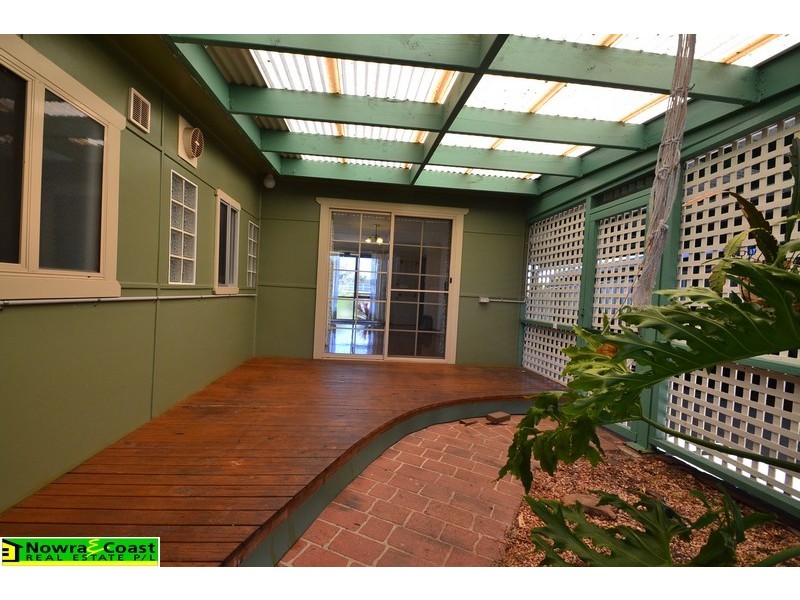 31 Crookhaven Drive, Greenwell Point NSW 2540