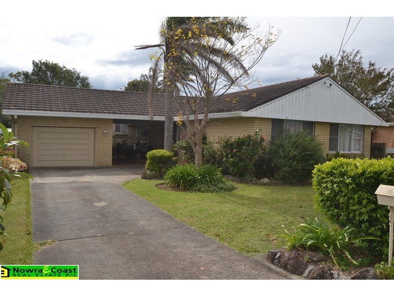 25 Amalfi Crescent, Nowra NSW 2541