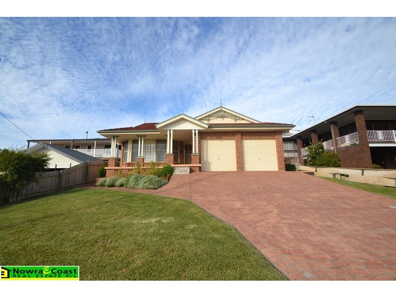 4 Berrallan Street, Greenwell Point NSW 2540