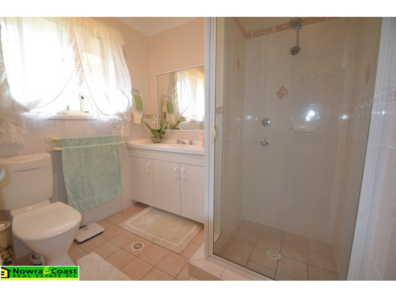 4 Berrallan Street, Greenwell Point NSW 2540