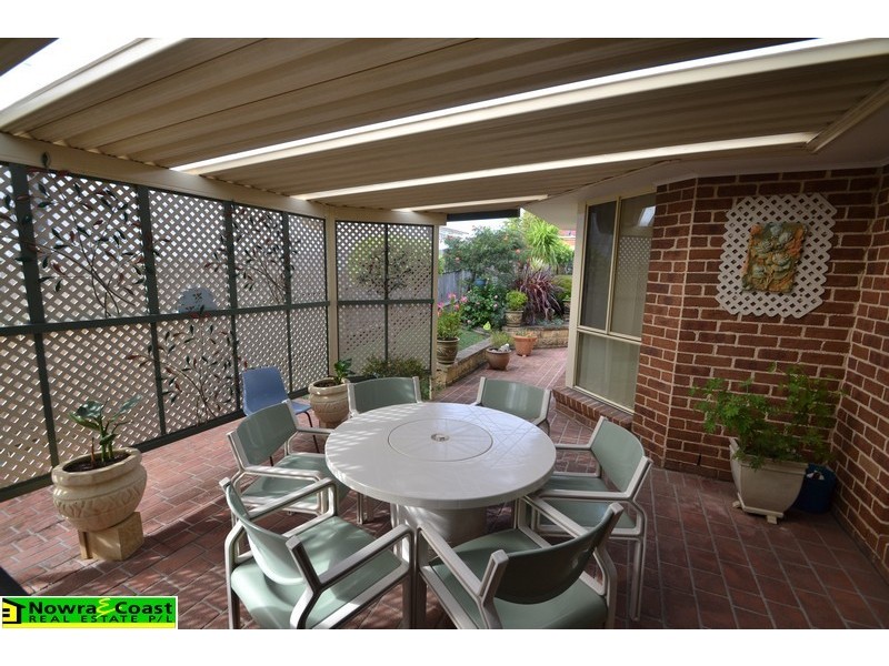 4 Berrallan Street, Greenwell Point NSW 2540