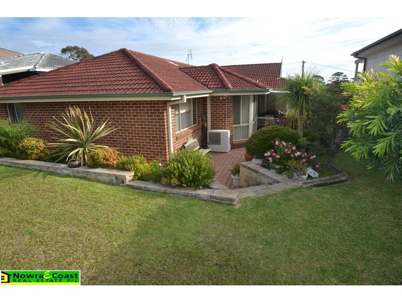 4 Berrallan Street, Greenwell Point NSW 2540