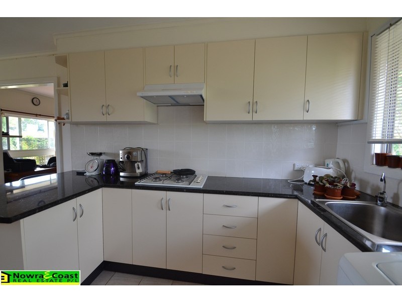 22 West Street, Greenwell Point NSW 2540