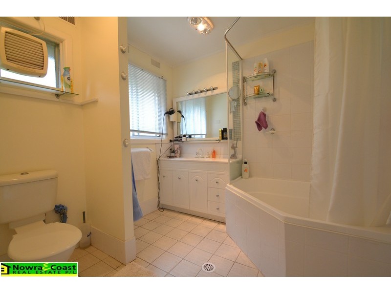 22 West Street, Greenwell Point NSW 2540