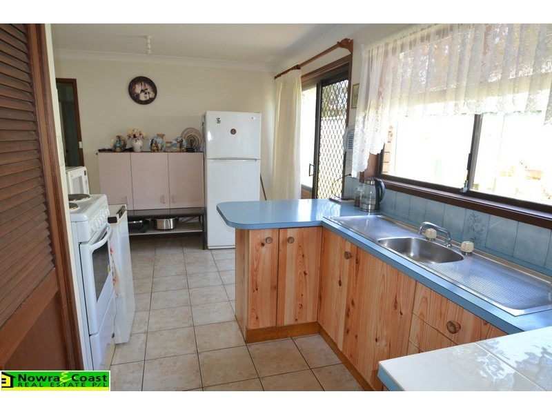 40 Osterley Avenue, Orient Point NSW 2540