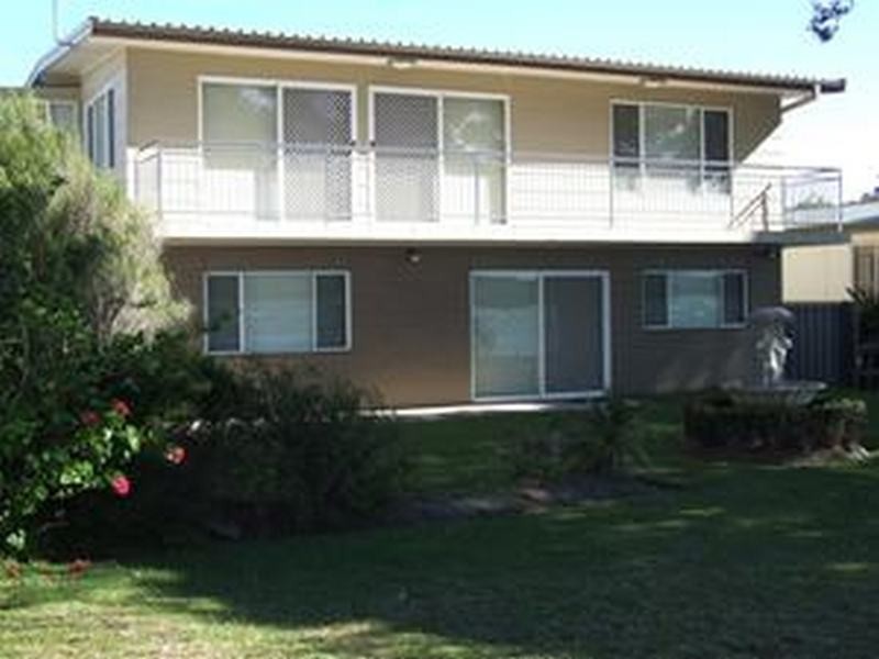 73 Adelaide St, Greenwell Point NSW 2540