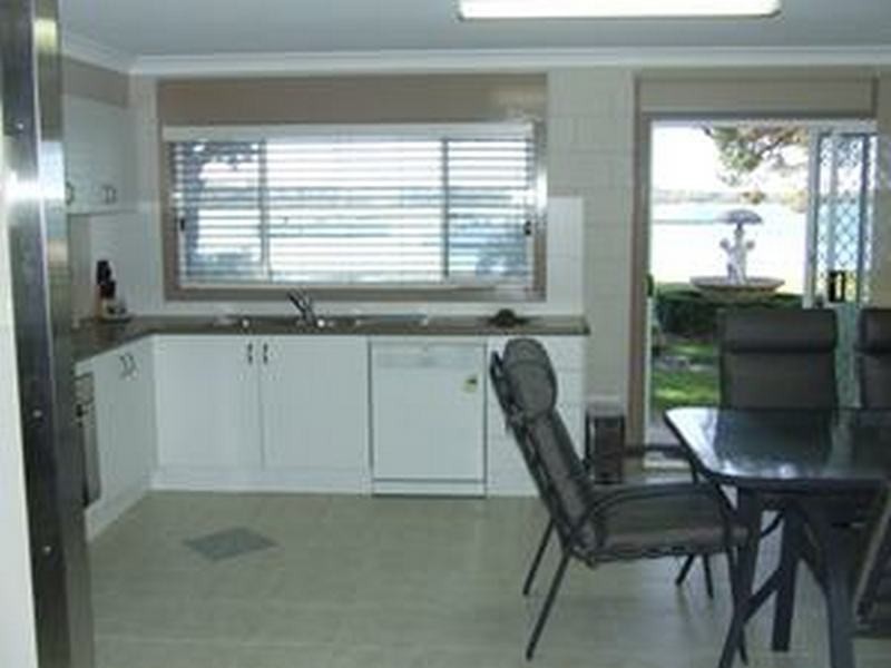 73 Adelaide St, Greenwell Point NSW 2540
