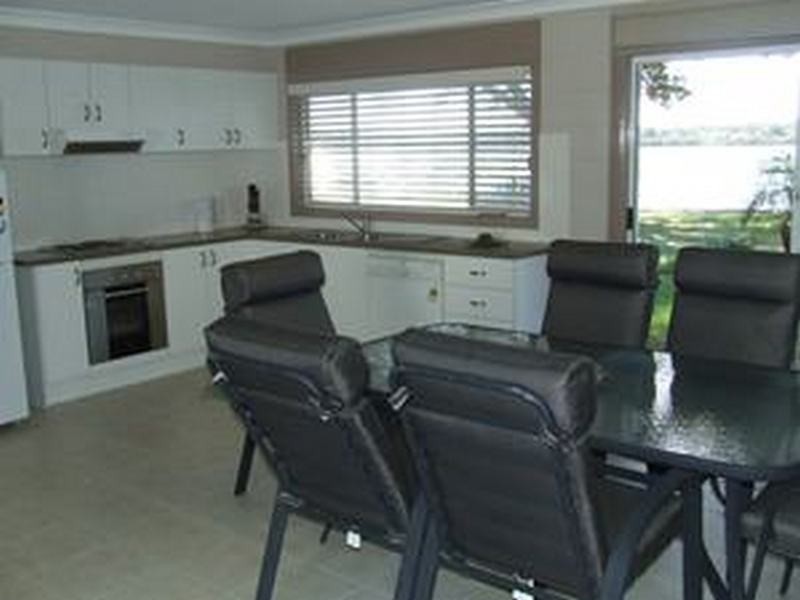 73 Adelaide St, Greenwell Point NSW 2540