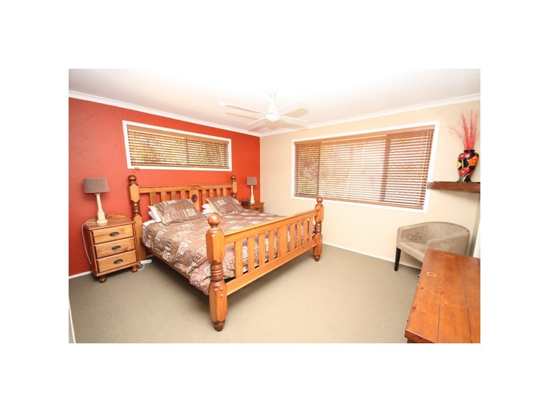 95 Monaco Street, Broadbeach Waters QLD 4218