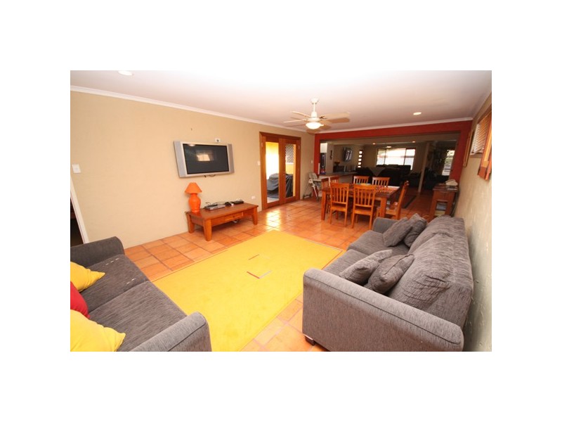 95 Monaco Street, Broadbeach Waters QLD 4218