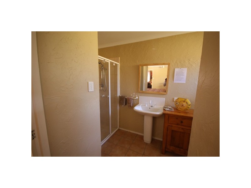 95 Monaco Street, Broadbeach Waters QLD 4218