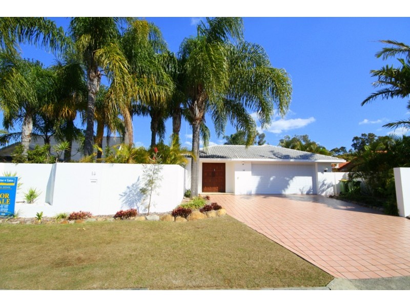 14 Huon Street, Broadbeach Waters QLD 4218