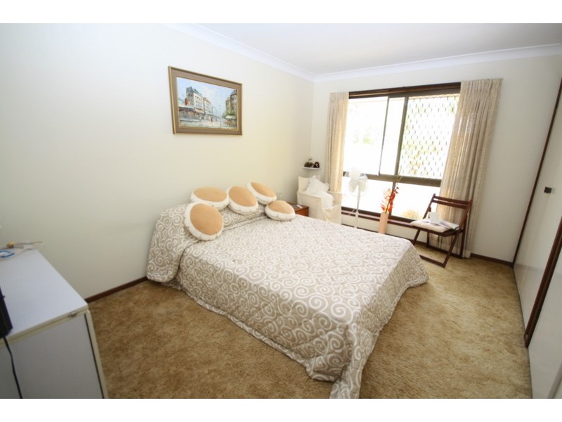 8 Scouller Place, Mermaid Waters QLD 4218