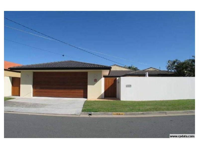 13 Andrea Avenue, Broadbeach Waters QLD 4218
