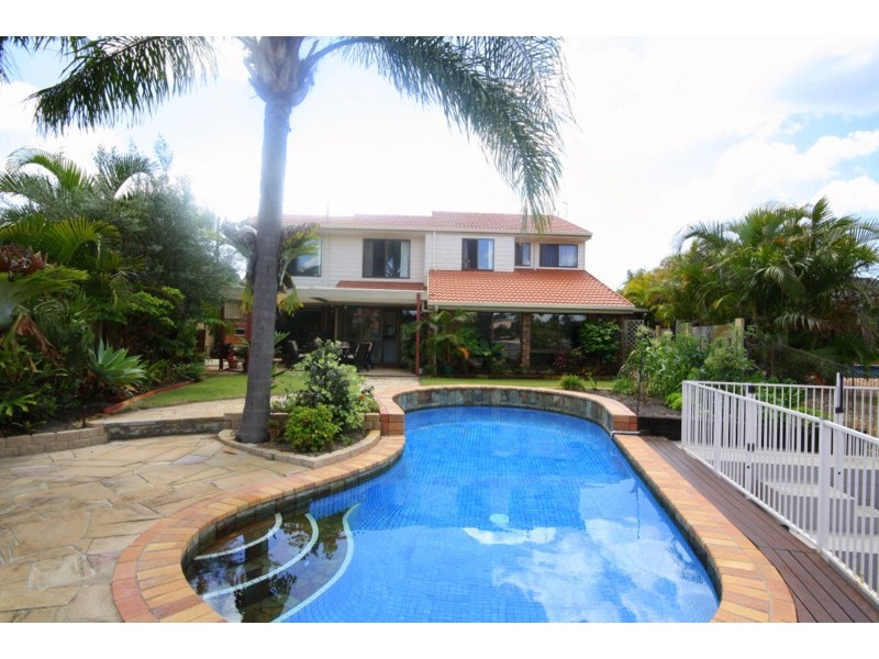 42 Merrimac Blvd, Broadbeach Waters QLD 4218