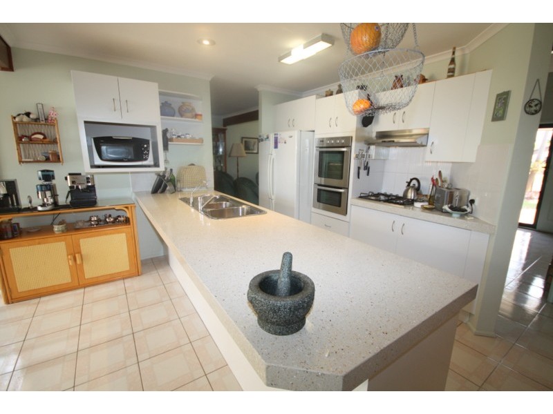 42 Merrimac Blvd, Broadbeach Waters QLD 4218