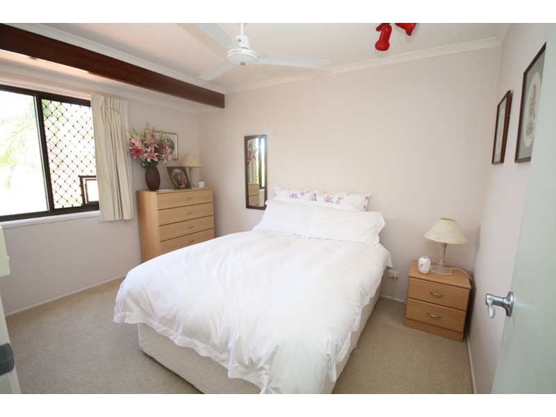 42 Merrimac Blvd, Broadbeach Waters QLD 4218
