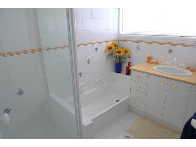 12/10 Queensland Avenue, Broadbeach QLD 4218