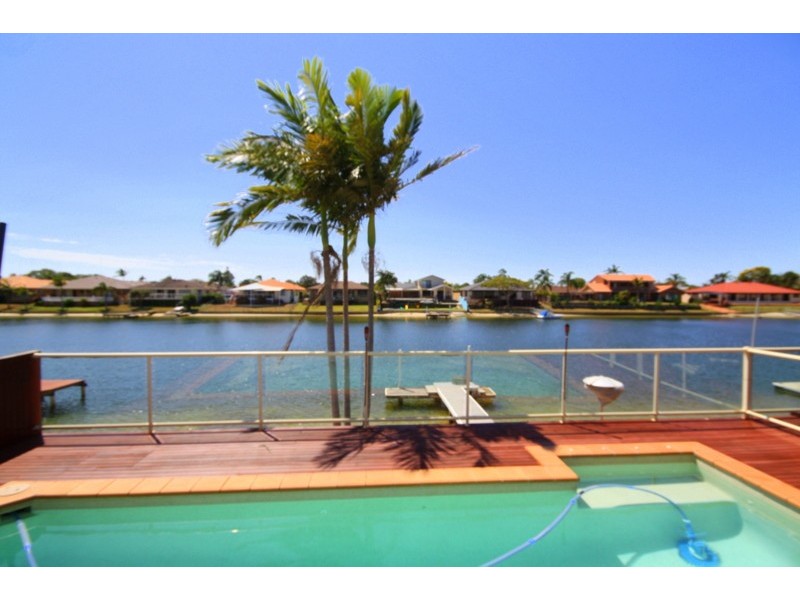 64 Rumrunner Street, Mermaid Waters QLD 4218