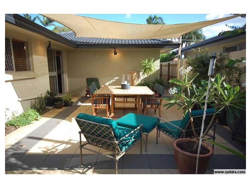 45 Coogeen Street, Bundall QLD 4217