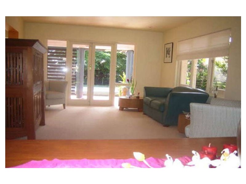 84 Monaco Street, Broadbeach Waters QLD 4218