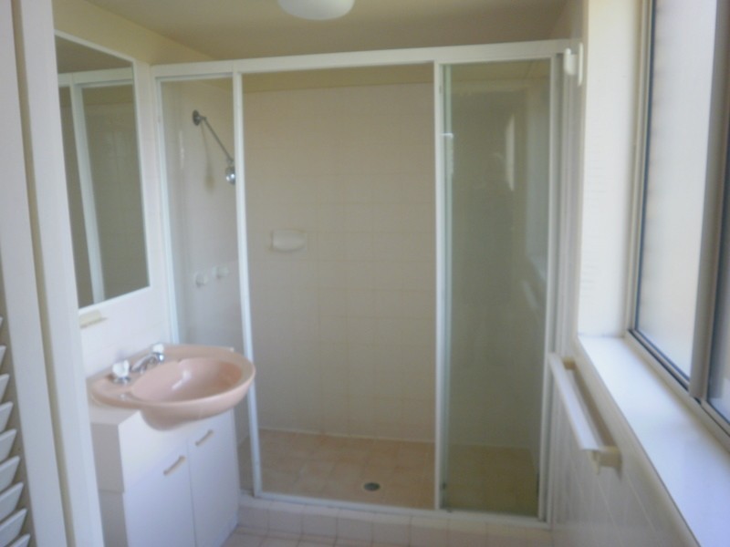 6/2032 Gold Coast Highway, Miami QLD 4220