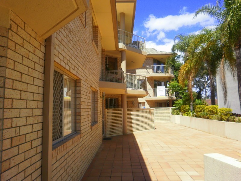 6/2032 Gold Coast Highway, Miami QLD 4220
