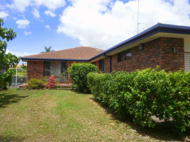 19 Hokitika Street, Broadbeach Waters QLD 4218