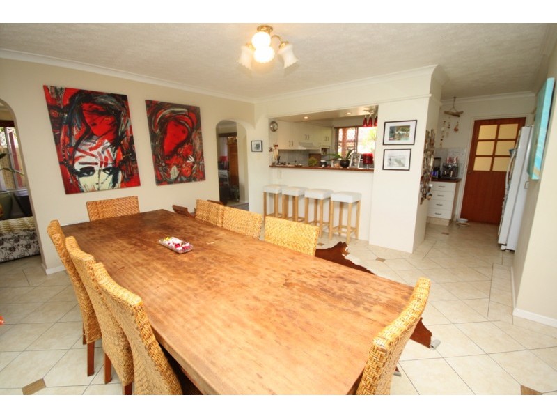 13 Savoy Drive, Broadbeach Waters QLD 4218
