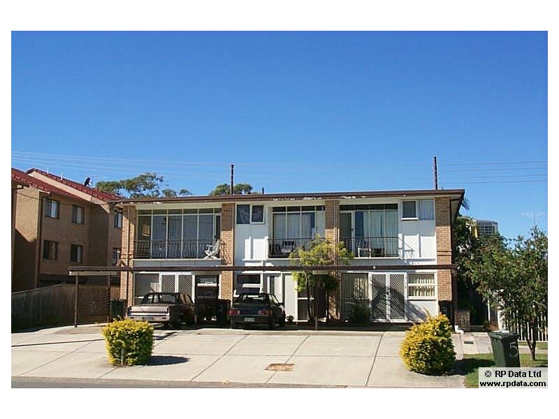 4/2 Sunshine Blvd, Broadbeach Waters QLD 4218