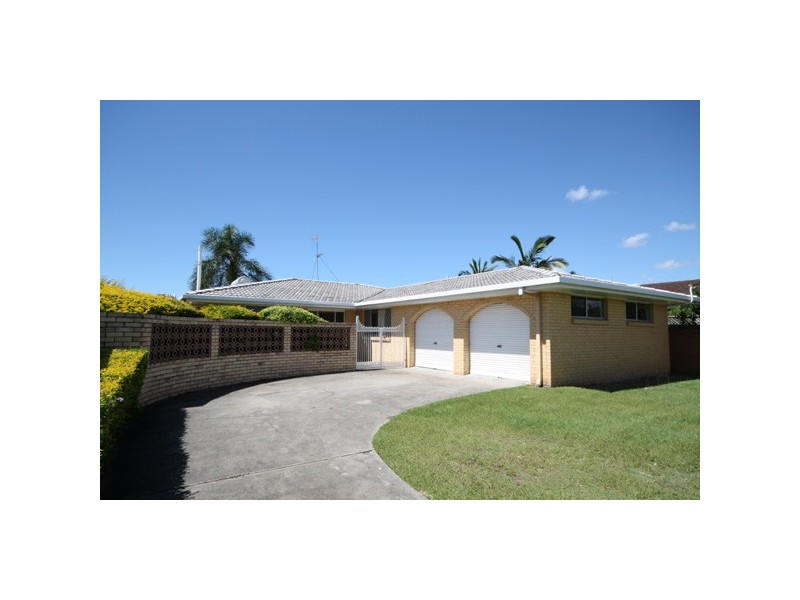 10 Andrea Avenue, Broadbeach Waters QLD 4218