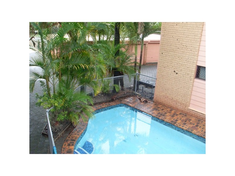 6/11 Christina Court, Mermaid Waters QLD 4218