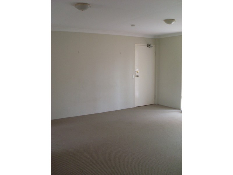 6/11 Christina Court, Mermaid Waters QLD 4218