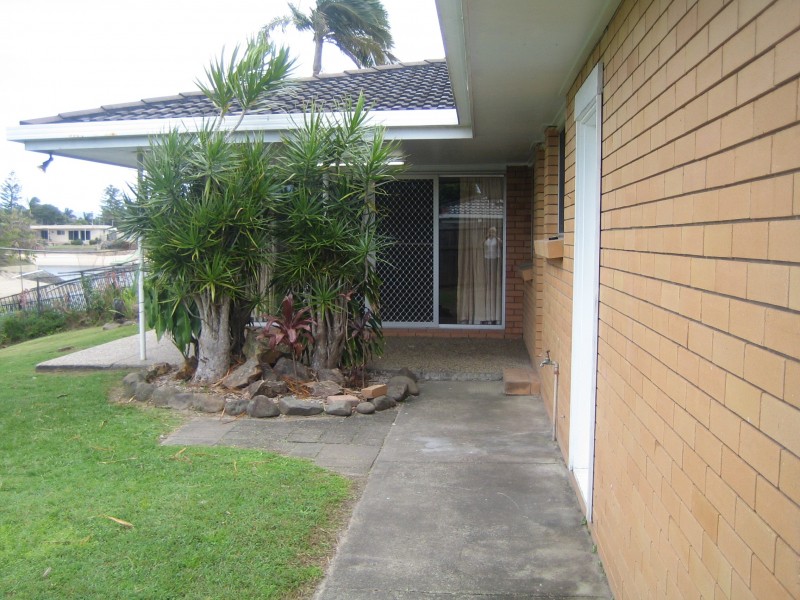 10 Mexicali Court, Broadbeach Waters QLD 4218