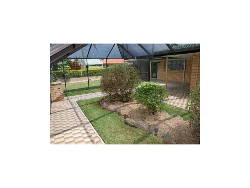 147 Monaco Street, Broadbeach Waters QLD 4218