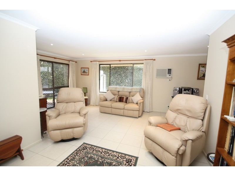 1 Sacha Place, Carrara QLD 4211