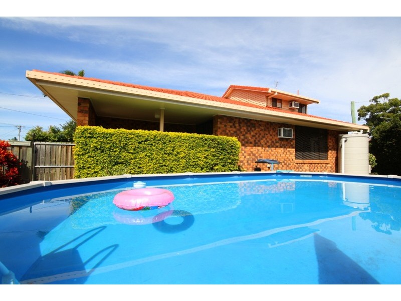 1 Sacha Place, Carrara QLD 4211