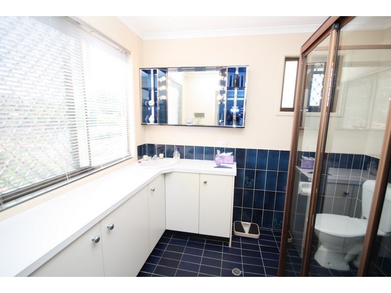 1 Sacha Place, Carrara QLD 4211