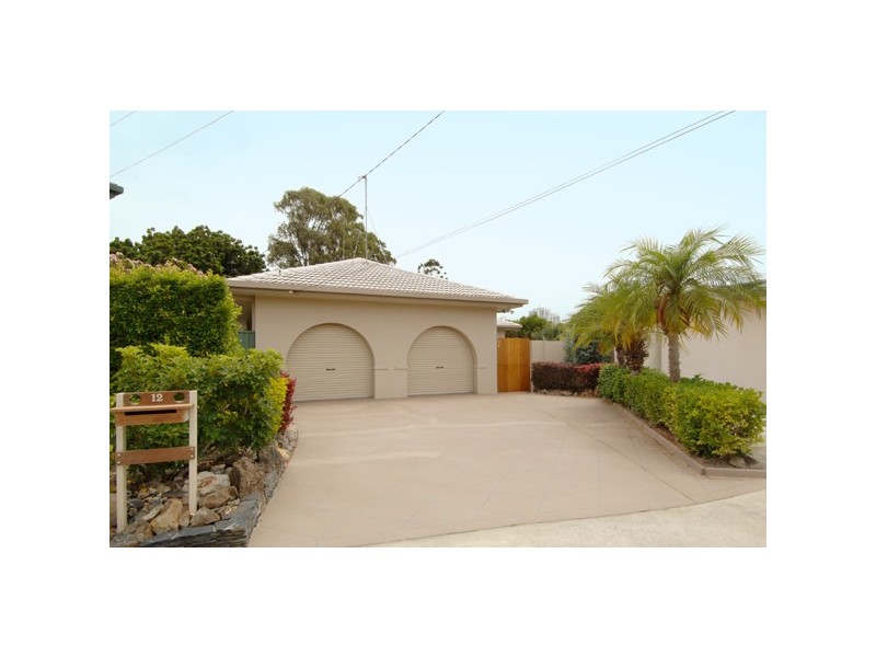 12 Chianti Avenue, Mermaid Waters QLD 4218
