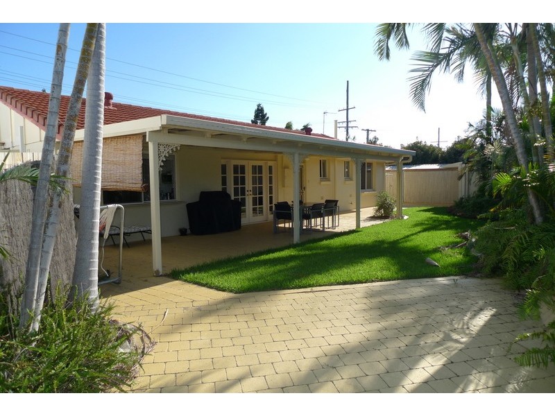 23 Merrimac Blvd, Broadbeach Waters QLD 4218