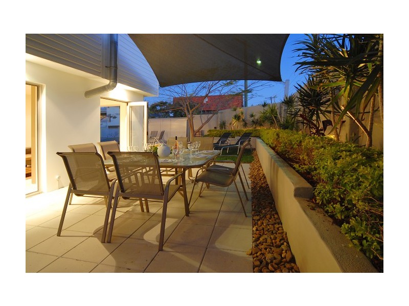 36 Messines Crescent, Miami QLD 4220