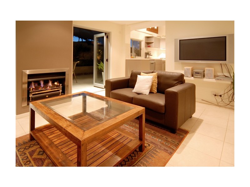 36 Messines Crescent, Miami QLD 4220