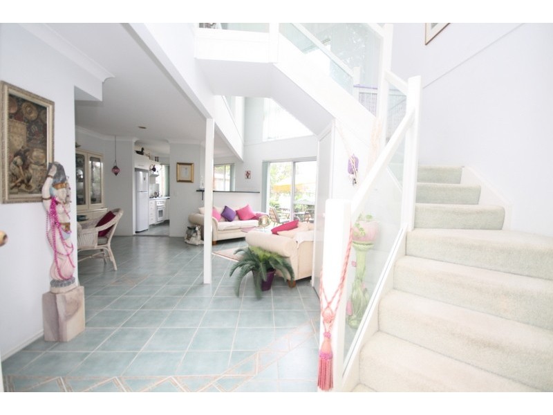 16/173 Barrier Reef Drive, Mermaid Waters QLD 4218