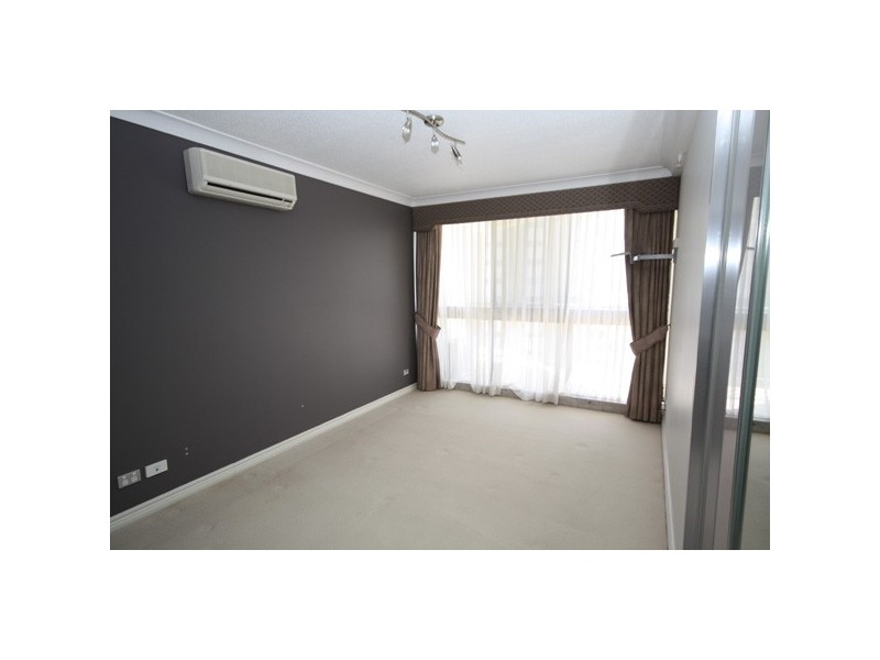 10E/150 The Esplanade, Surfers Paradise QLD 4217