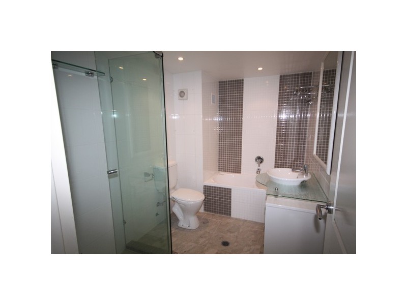 10E/150 The Esplanade, Surfers Paradise QLD 4217