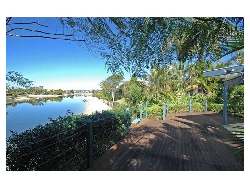 1 Rudd Street, Broadbeach Waters QLD 4218