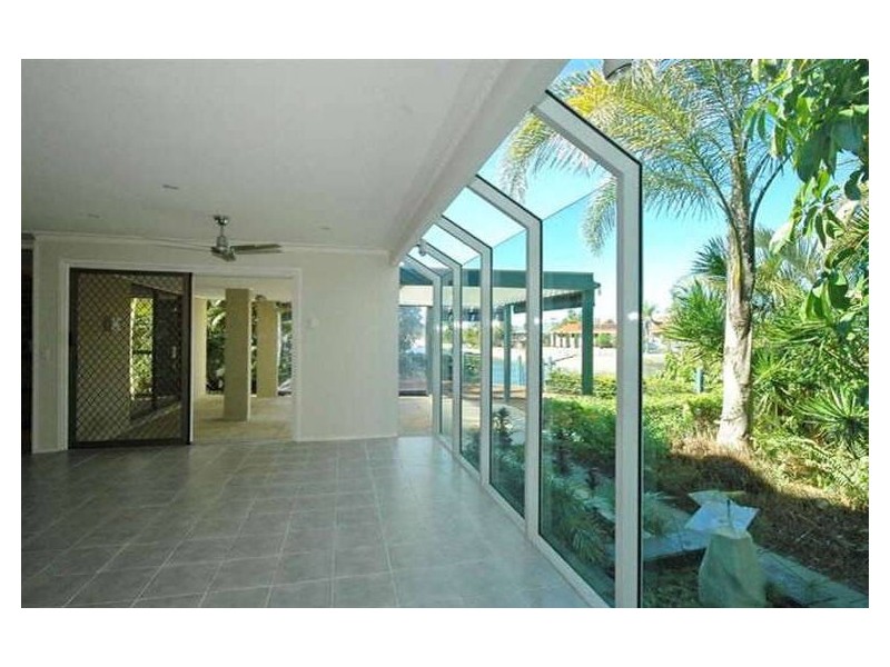 1 Rudd Street, Broadbeach Waters QLD 4218