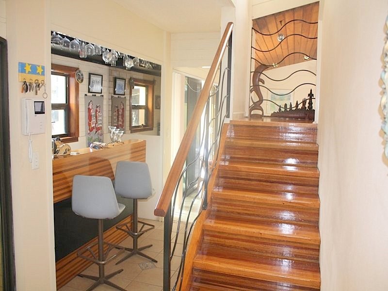 13 Beverley Crescent, Broadbeach Waters QLD 4218